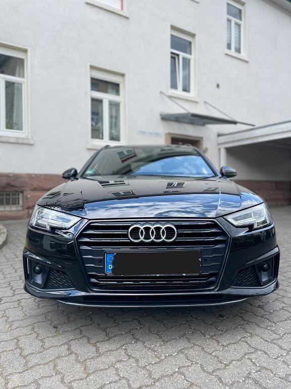 Second-hand Audi A4 S-Line 190 CP (139 kW) 2019 Negru Break