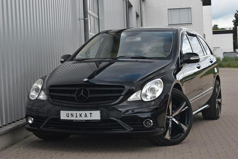 Gebraucht Mercedes R500 306 PS (225 kW) 2006 Schwarz Van / Kleinbus