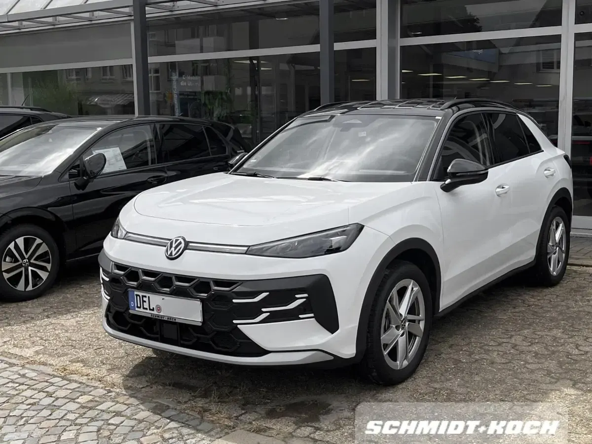 Gebraucht VW T-Roc Life 150 PS (110 kW) 2025 Pure white (weiß) SUV