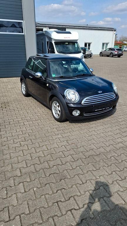 Gebraucht Mini ONE 95 PS (69 kW) 2009 Schwarz Kleinwagen
