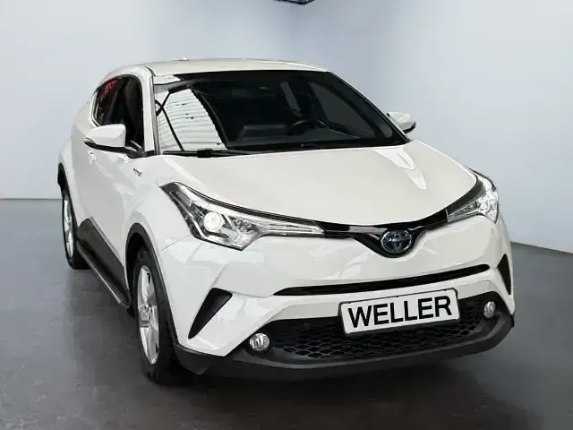 Gebraucht Toyota C-HR Business Edition 122 PS (89 kW) 2019 Weiß SUV