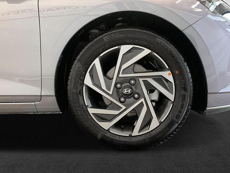 Gebraucht Hyundai i20 Trend 101 PS (74 kW) 2025 Blau Kleinwagen