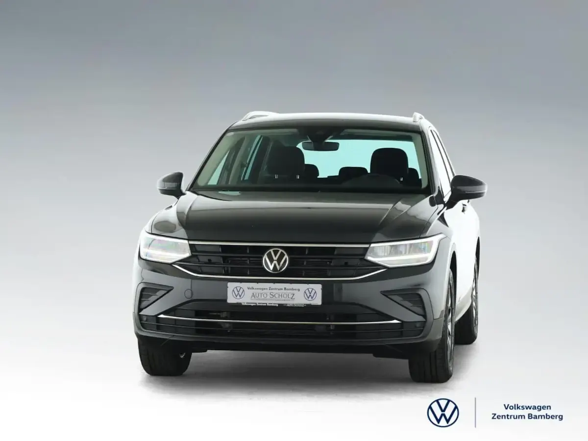 Gebraucht VW Tiguan Move 150 PS (110 kW) 2023 Grau SUV