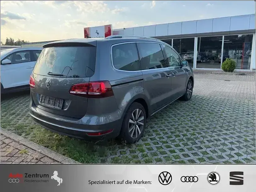 Gebraucht VW Sharan Highline 177 PS (130 kW) 2019 Grau Van / Kleinbus