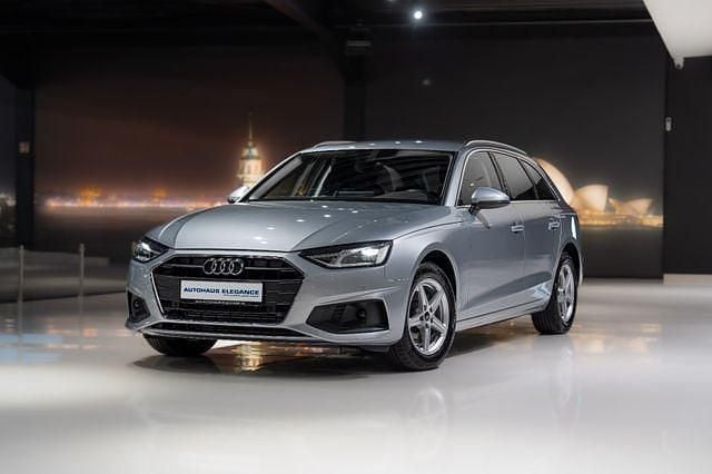 Florettsilber metallic Gebraucht 2022 Audi A4 Business Kombi | 23.980 € (Superpreis) - Bild 1/4