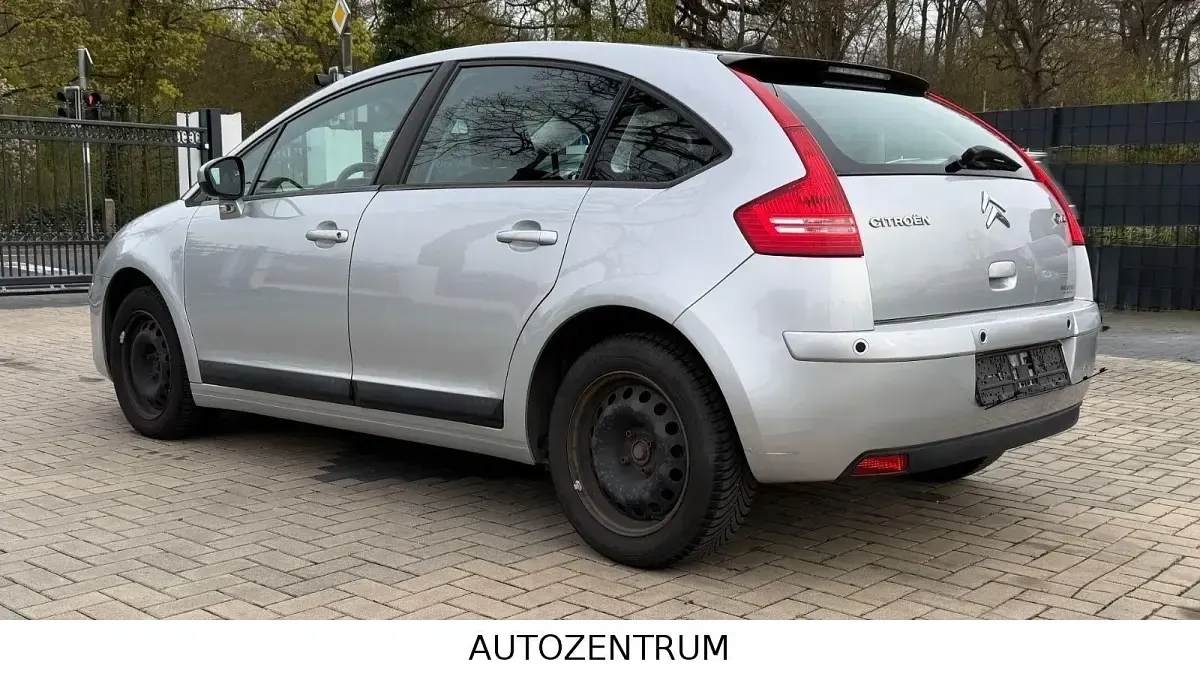 Używany Citroën C4 Tonic 120 KM (88 kW) 2010 Szary Sedan/Limuzyna