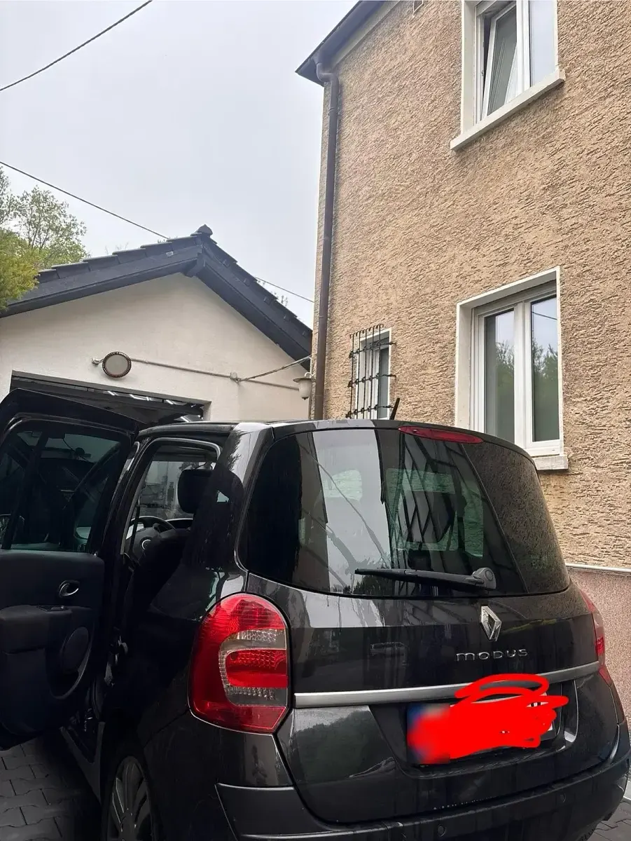 Gebraucht Renault Modus Night&Day 101 PS (74 kW) 2011 Schwarz Van / Kleinbus