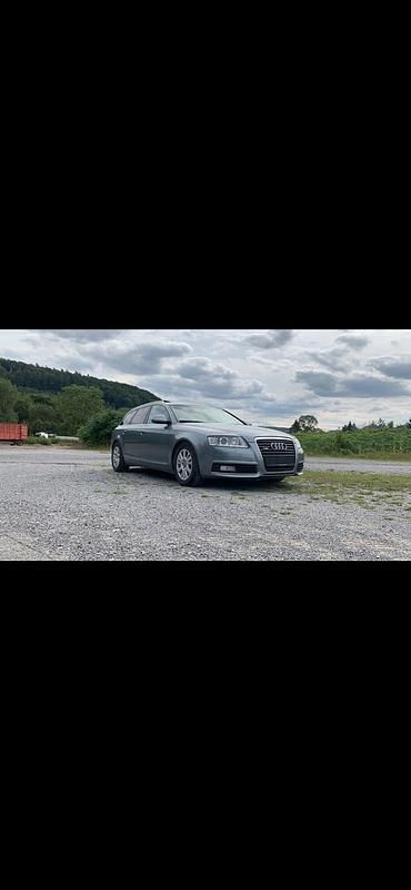 Blau Gebraucht 2010 Audi A6 Kombi | 2.700 € (Superpreis) - Bild 1/4