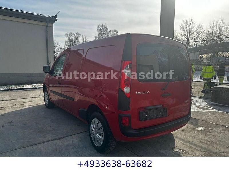 Gebraucht Renault Kangoo 86 PS (63 kW) 2010 Rot Van / Kleinbus