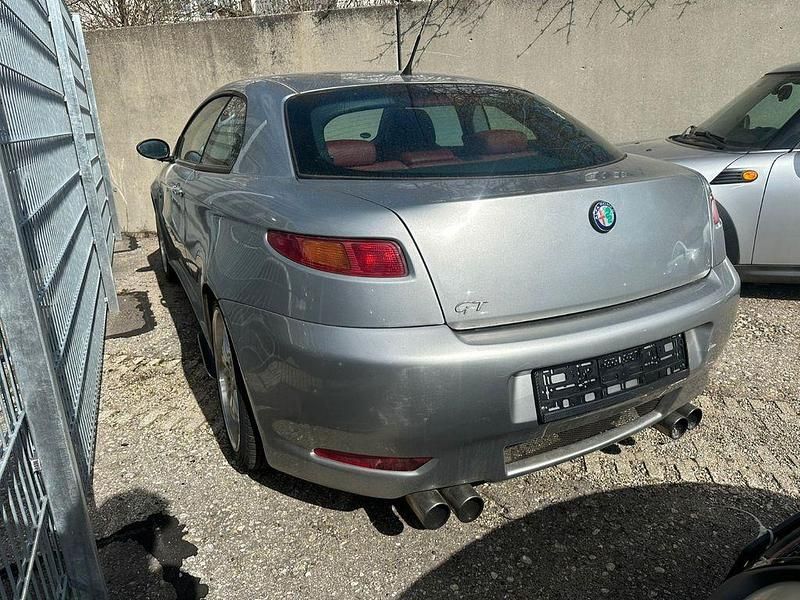 Gebraucht Alfa Romeo GT 166 PS (122 kW) 2005 Silber Coupé