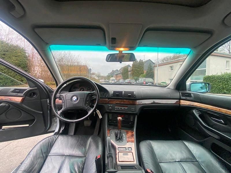 Gebraucht BMW 523 170 PS (125 kW) 1997 Silber Kombi