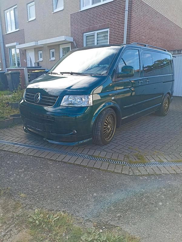 Grün Gebraucht 2004 VW T5 Van | 9.999 € (Fairer Preis) - Bild 1/4
