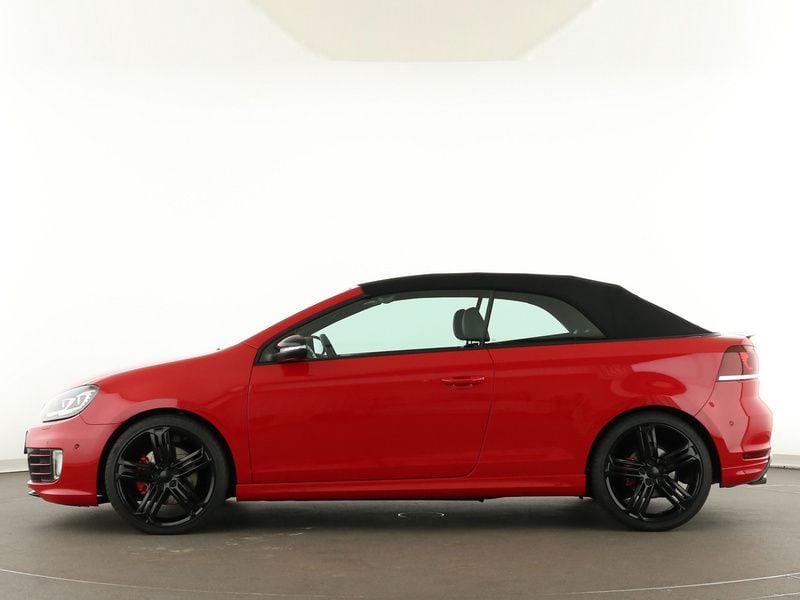 Gebraucht VW Golf Cabriolet Edition 220 PS (161 kW) 2016 Rot Cabrio