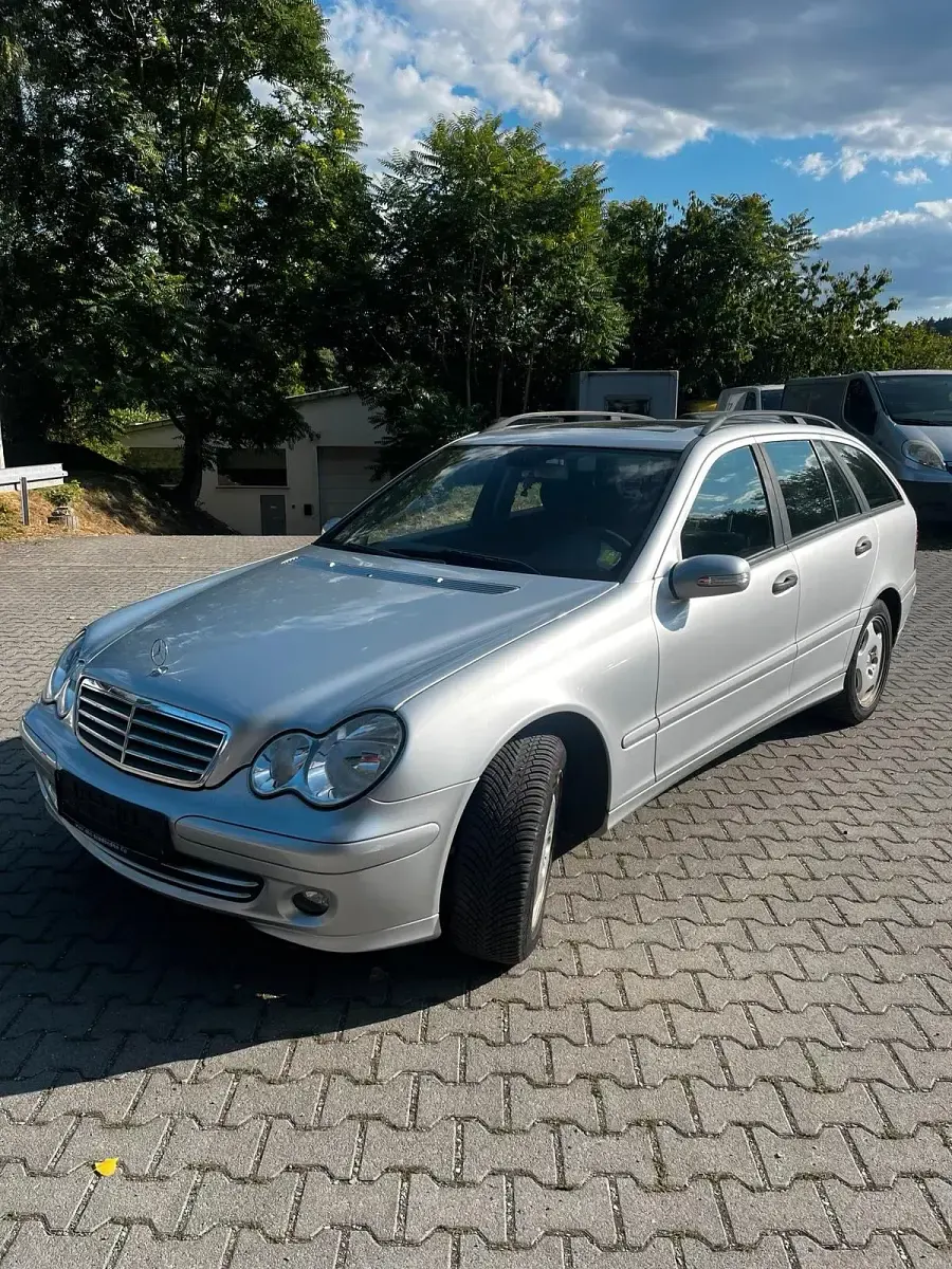Gebraucht Mercedes C220 150 PS (110 kW) 2006 Silber Kombi