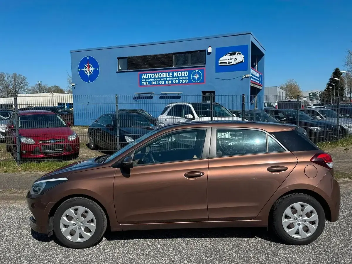 Gebraucht Hyundai i20 Style 101 PS (74 kW) 2016 Kleinwagen