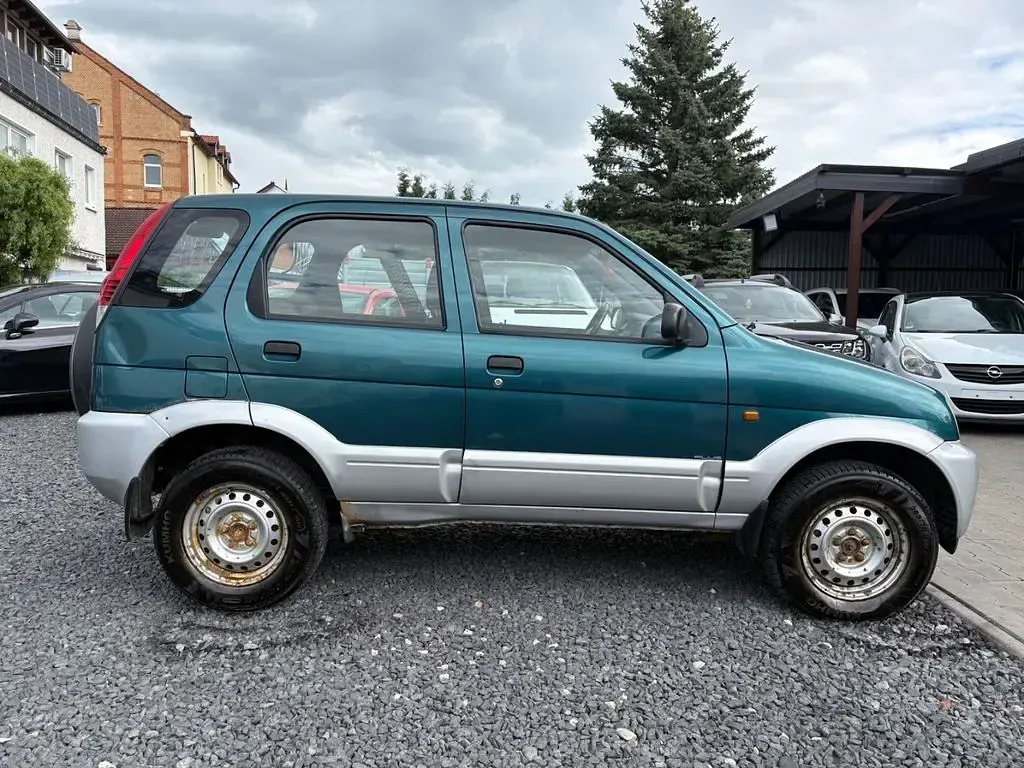 Second-hand Daihatsu Terios 86 CP (63 kW) 2006 Verde SUV