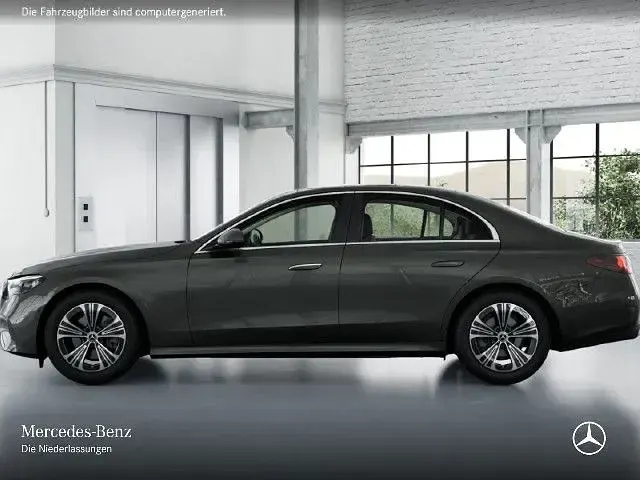 Gebraucht Mercedes E220 Avantgarde 197 PS (144 kW) 2025 Grau Limousine