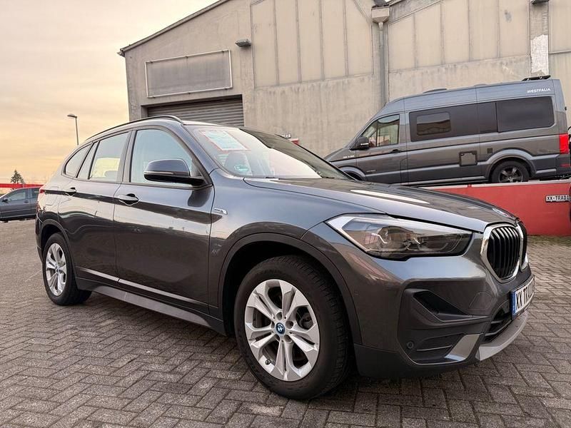 Gebraucht BMW X1 Advantage 125 PS (91 kW) 2022 Grau SUV
