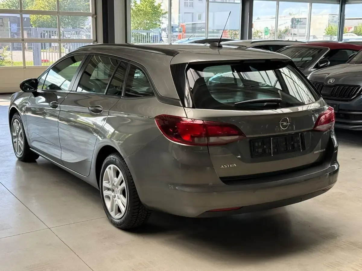 Gebraucht Opel Astra Business 122 PS (89 kW) 2020 Grau Kombi