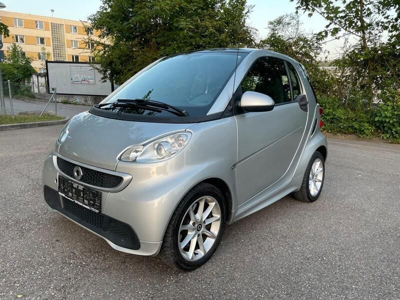 Silber Gebraucht 2013 Smart ForTwo Coupé Coupé | 6.000 € (Fairer Preis) - Bild 1/4