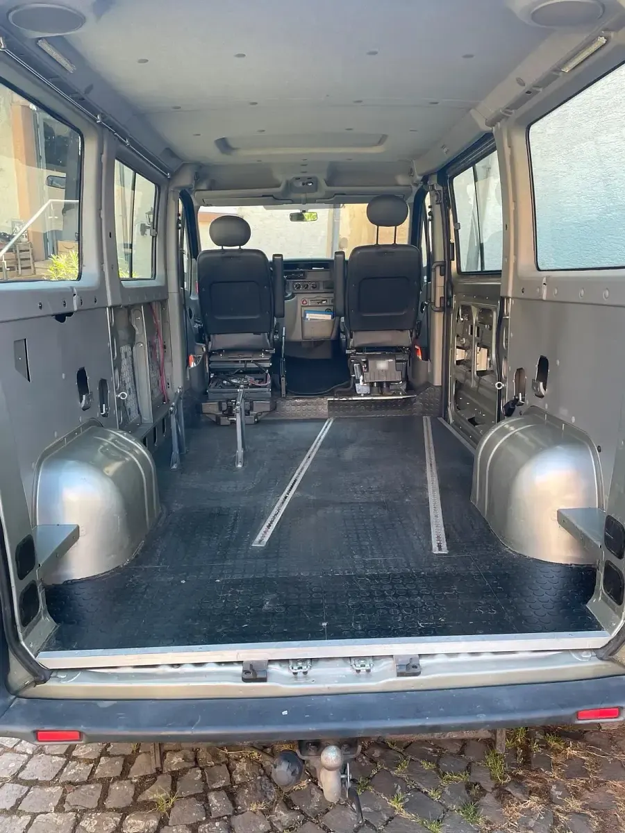 Gebraucht Renault Master 101 PS (74 kW) 2010 Van / Kleinbus