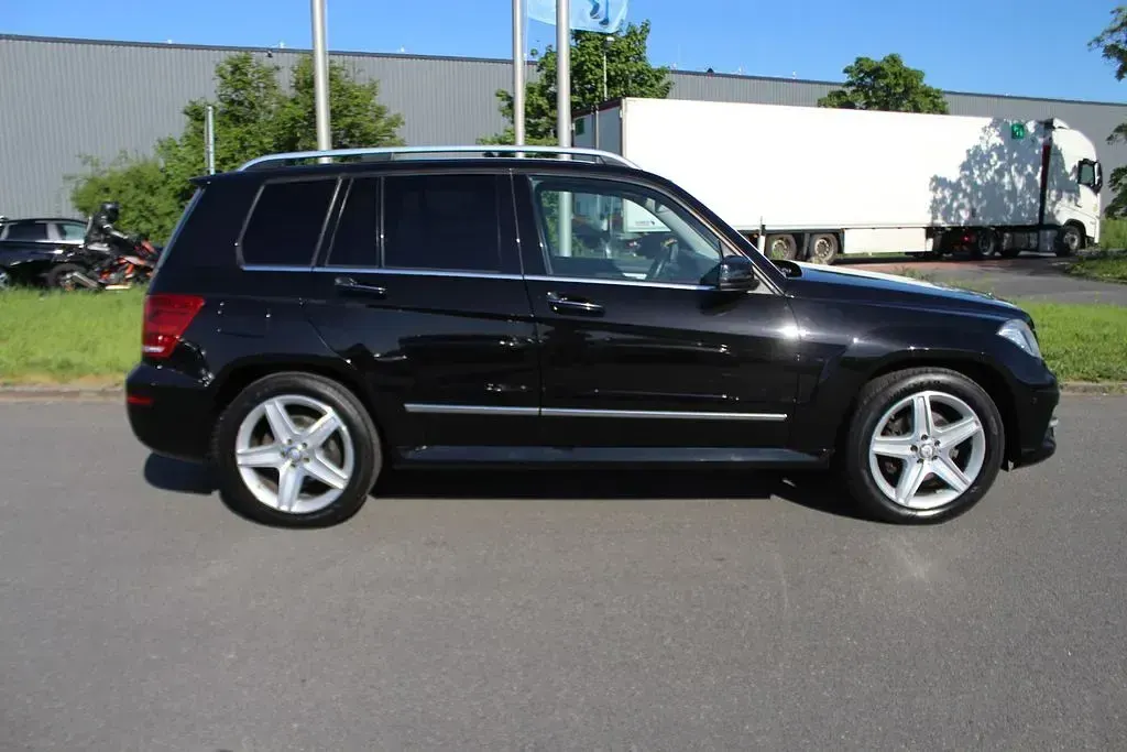 Gebraucht Mercedes GLK200 Sport 143 PS (105 kW) 2013 Schwarz SUV
