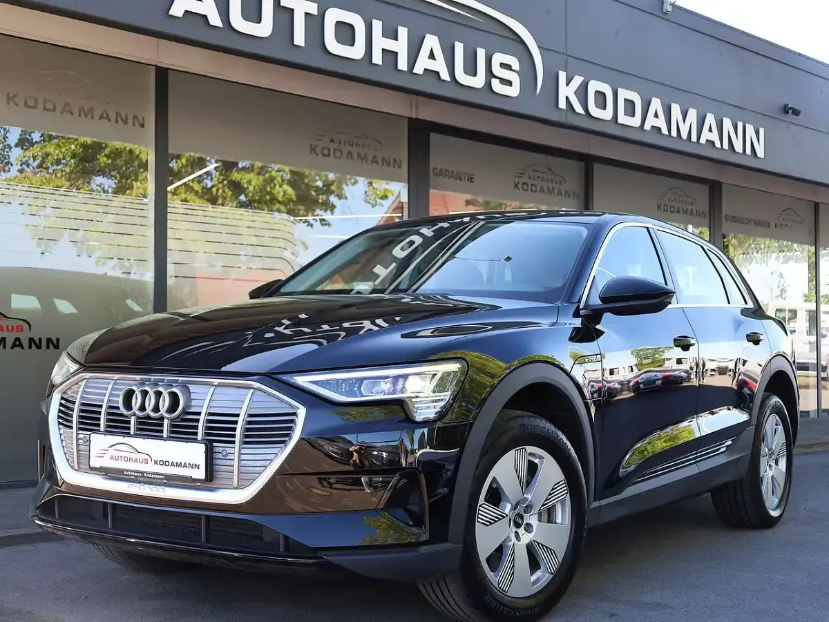 Usata Audi e-tron 300 kW (408 CV) 2023 Nero SUV