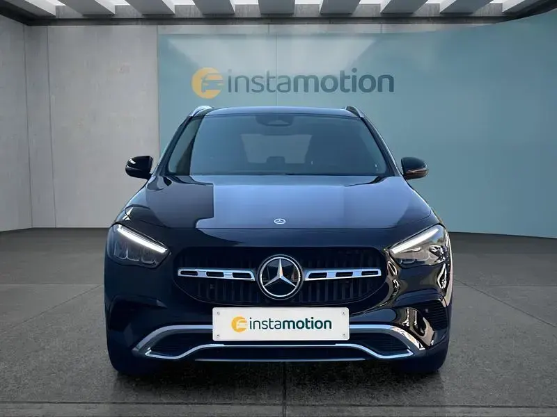 Gebraucht Mercedes GLA200 163 PS (119 kW) 2025 Schwarz SUV