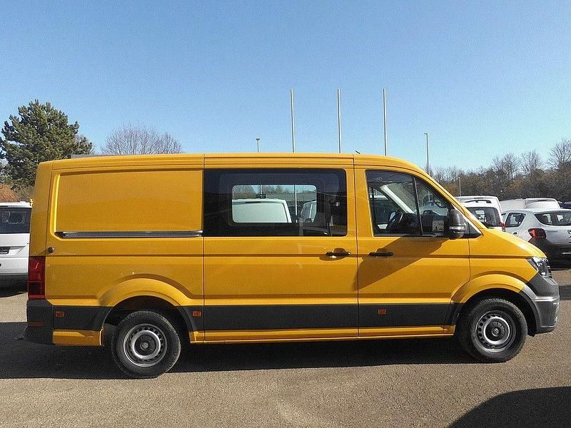Gebraucht VW Crafter Trendline 177 PS (130 kW) 2021 Gelb Van