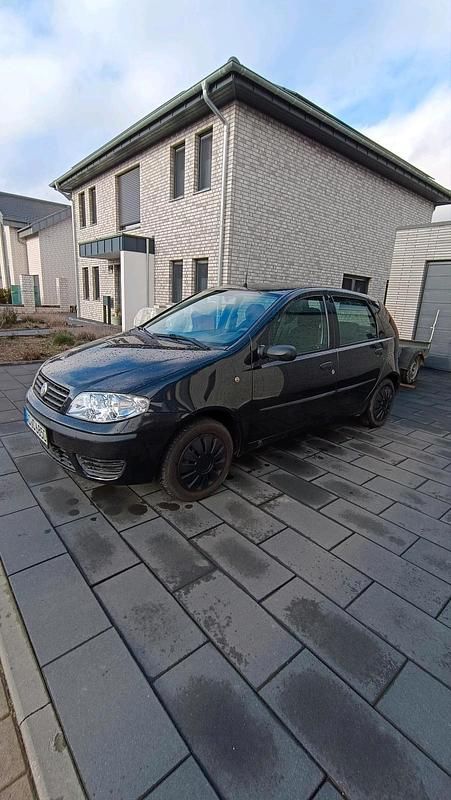 Schwarz Gebraucht 2004 Fiat Punto Kleinwagen | 1.149 € (Etwas zu teuer) - Bild 1/4