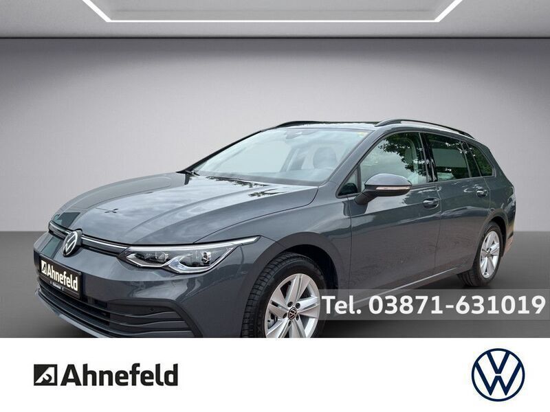 Grau Gebraucht 2023 VW Golf VIII Life Kombi | 25.950 € (Fairer Preis) - Bild 1/4