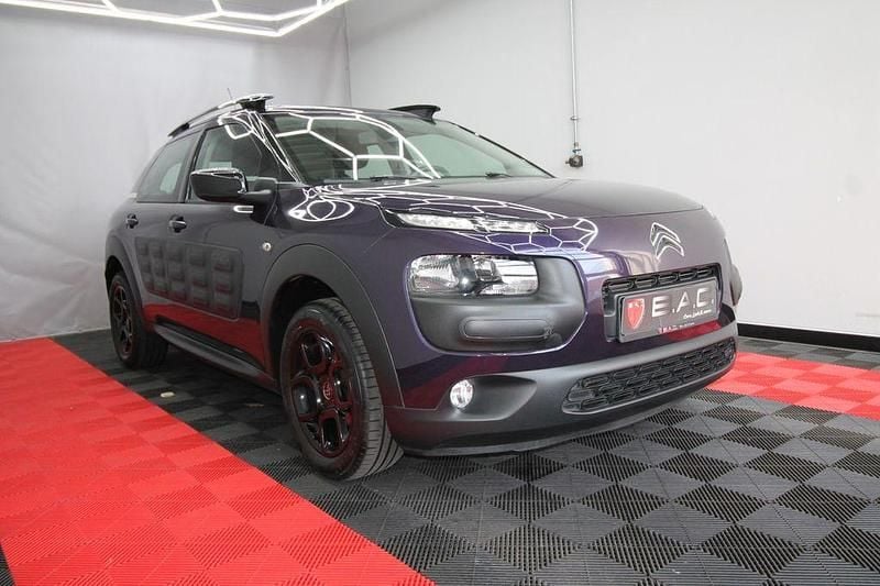 Gebraucht Citroën C4 SELECTION 110 PS (80 kW) 2017 Violet Limousine