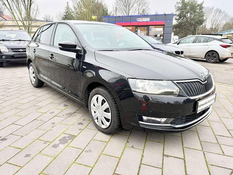 Gebraucht Skoda Rapid Clever 95 PS (69 kW) 2018 Schwarzmagic perleffekt Limousine