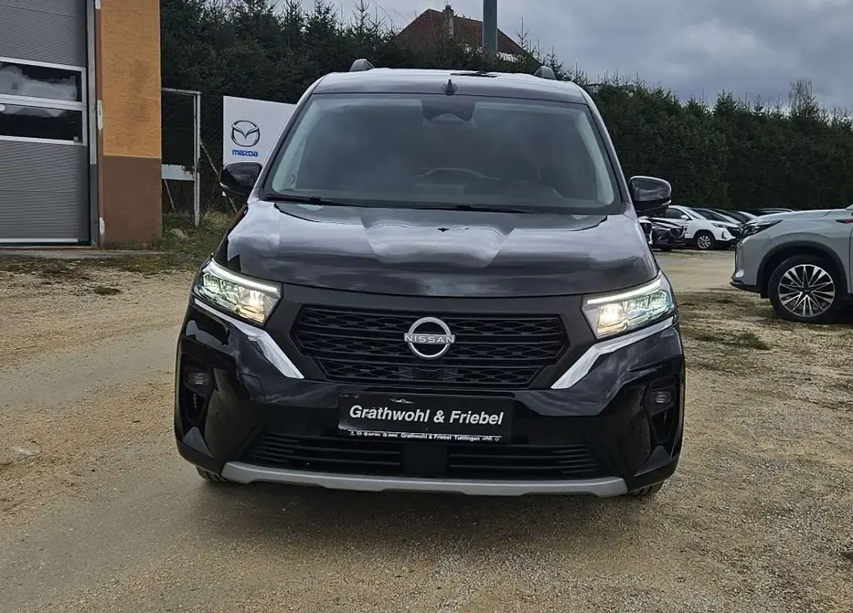 Neu Nissan Townstar Tekna 131 PS (96 kW) 2026 Schwarz Kombi