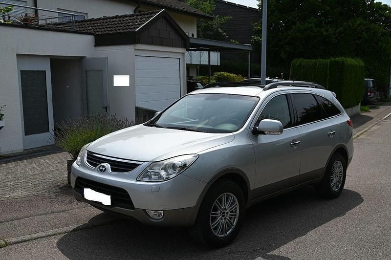 Grau Gebraucht 2012 Hyundai Veracruz Premium SUV | 8.000 € (Guter Preis) - Bild 1/4