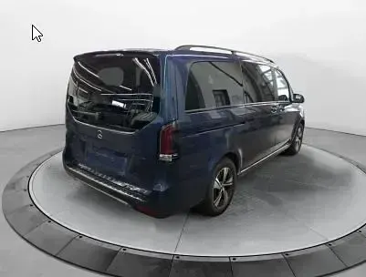 Gebraucht Mercedes V250 Avantgarde 190 PS (139 kW) 2025 Blau Van / Kleinbus