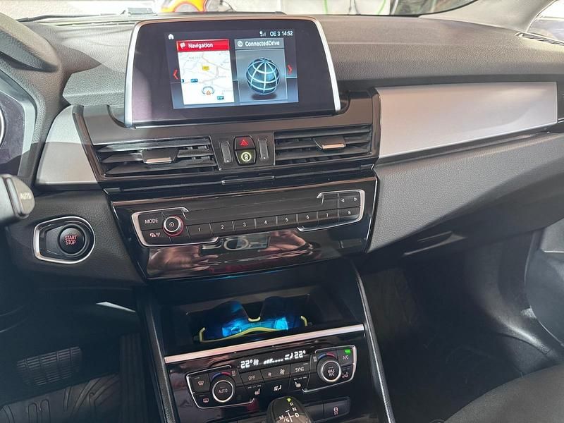 Gebraucht BMW 225 136 PS (100 kW) 2019 Silber Limousine