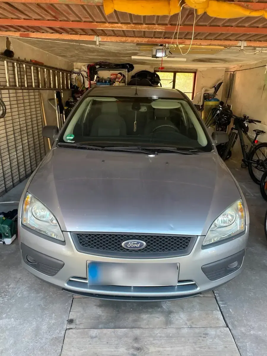 Usata Ford Focus 115 CV (84 kW) 2006 Argento Berlina