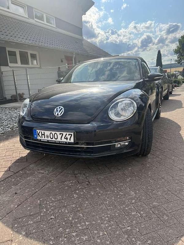 Schwarz Gebraucht 2013 VW Beetle Design Cabrio | 9.150 € (Fairer Preis) - Bild 1/4