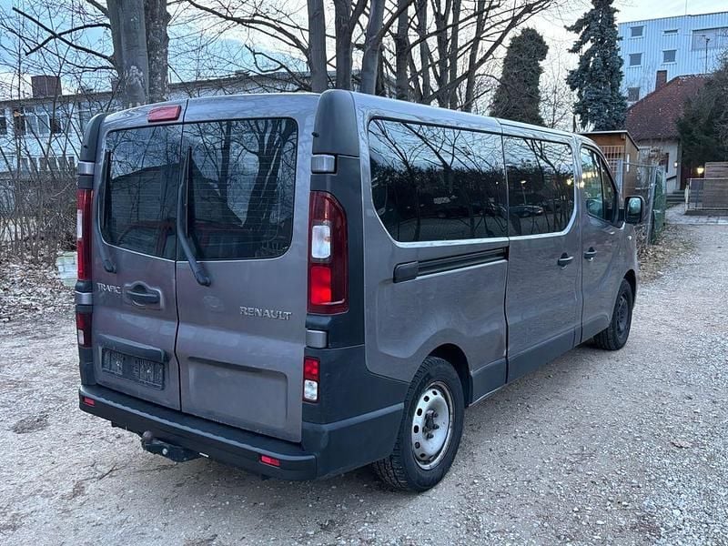 Gebraucht Renault Trafic Expression 90 PS (66 kW) 2016 Grau Van / Kleinbus
