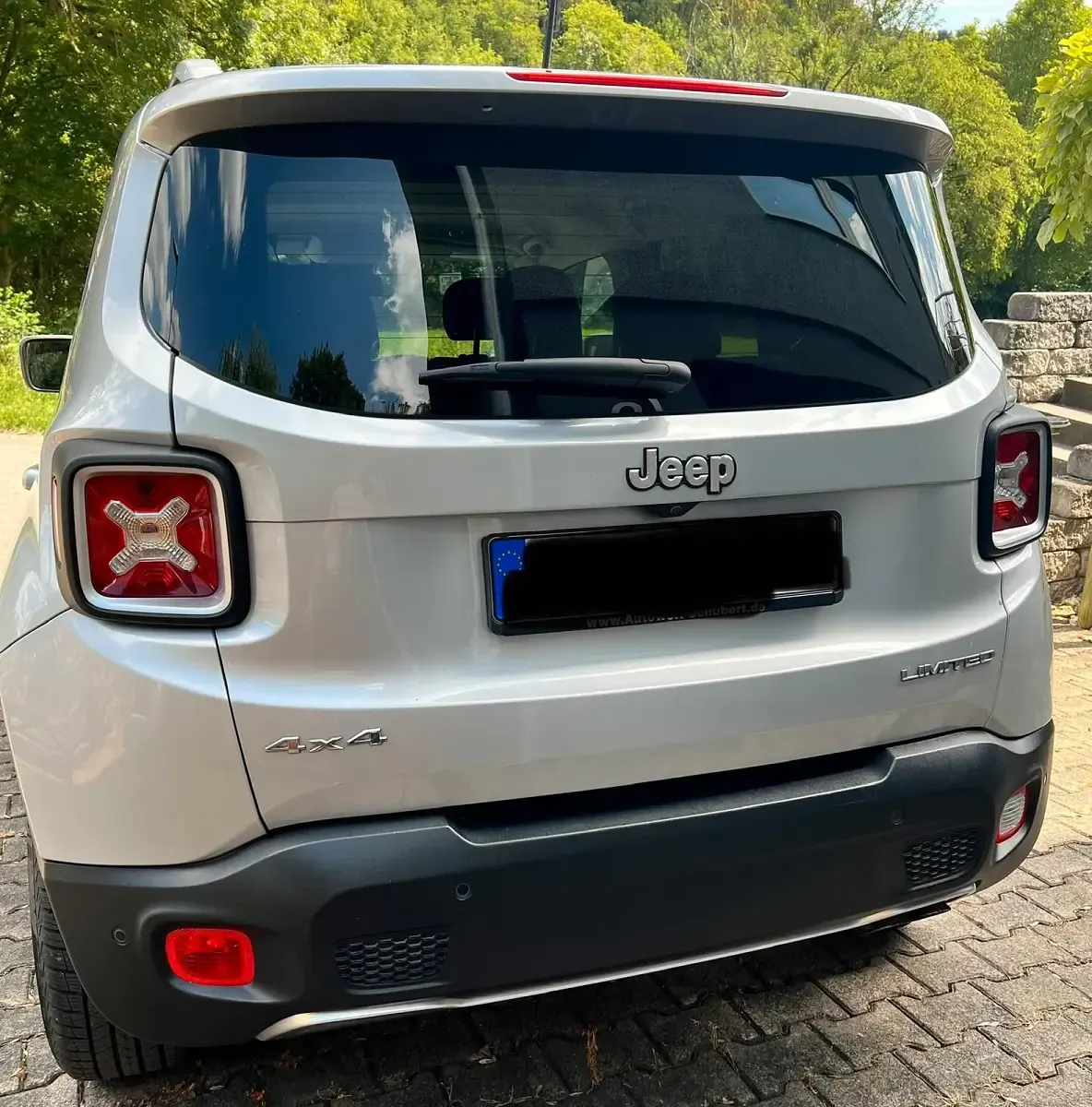 Gebraucht Jeep Renegade Limited 170 PS (125 kW) 2016 Silber SUV