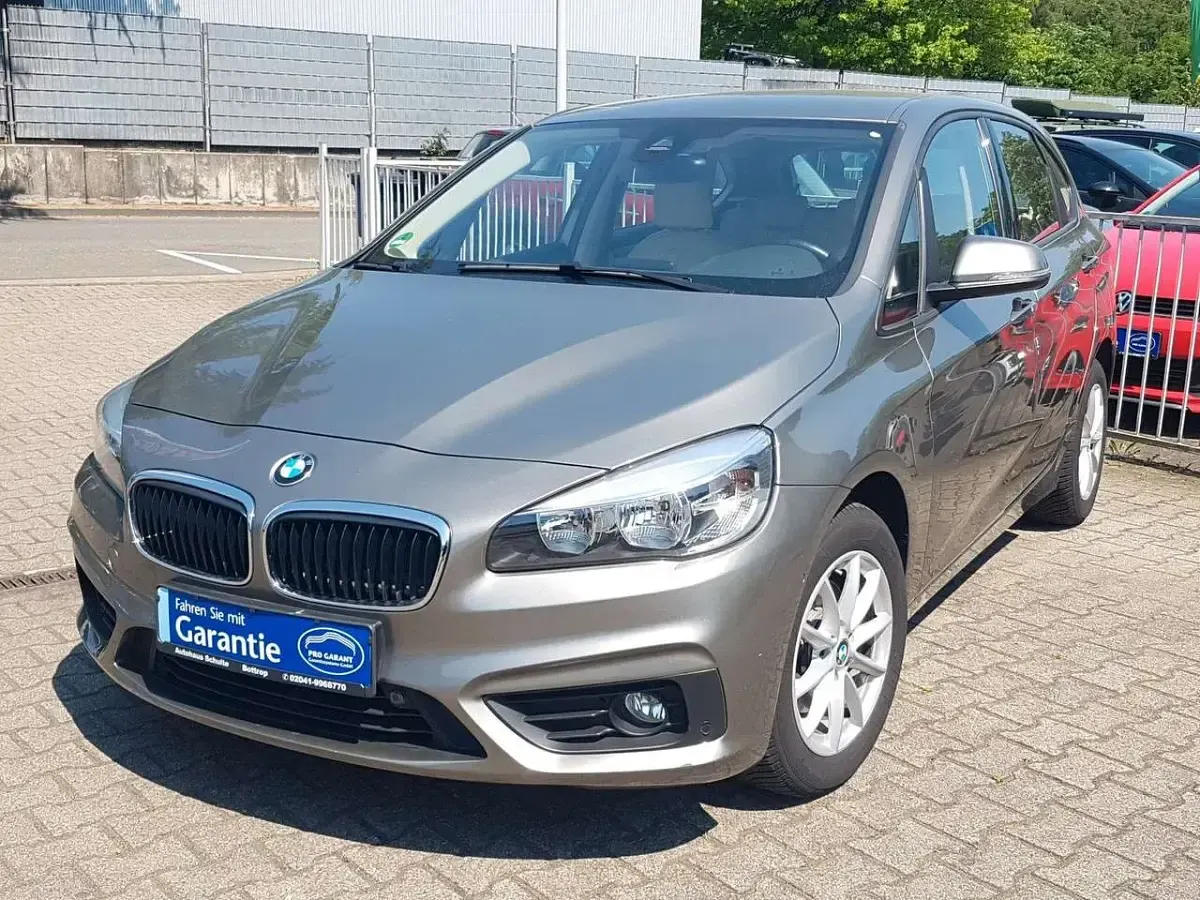 Gebraucht BMW 216 Advantage 116 PS (85 kW) 2017 Platinsilber Coupé