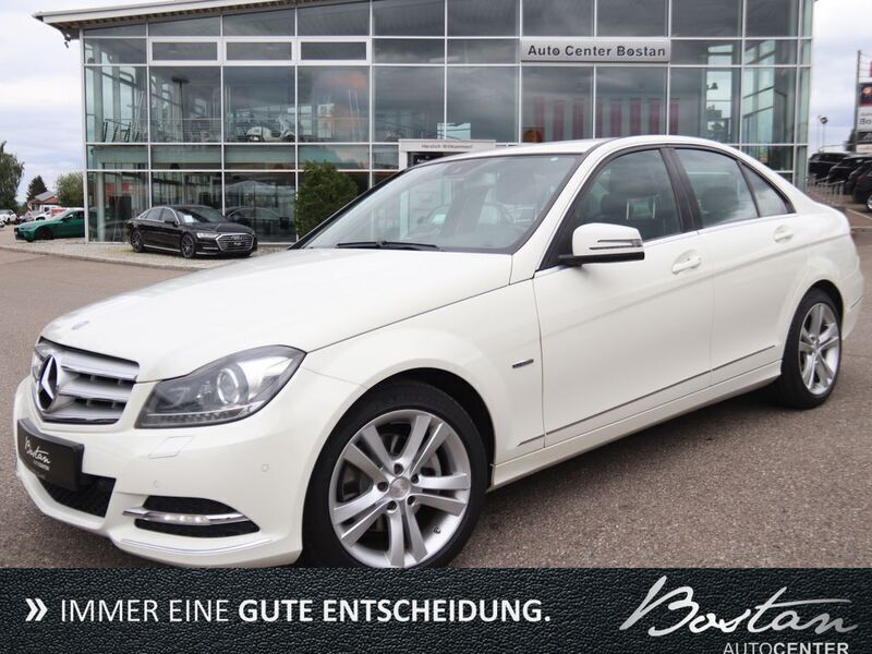 Weiß Gebraucht 2012 Mercedes C250 Avantgarde Limousine | 9.900 € (Guter Preis) - Bild 1/4