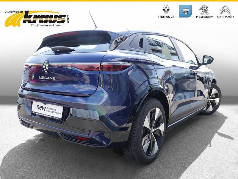 Gebraucht Renault Megane E-Tech Evolution 160 kW (218 PS) 2022 Blau / nachtblau Limousine