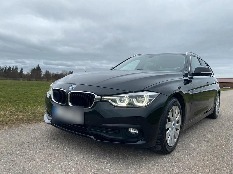 Gebraucht BMW 320 163 PS (119 kW) 2016 Schwarz Kombi