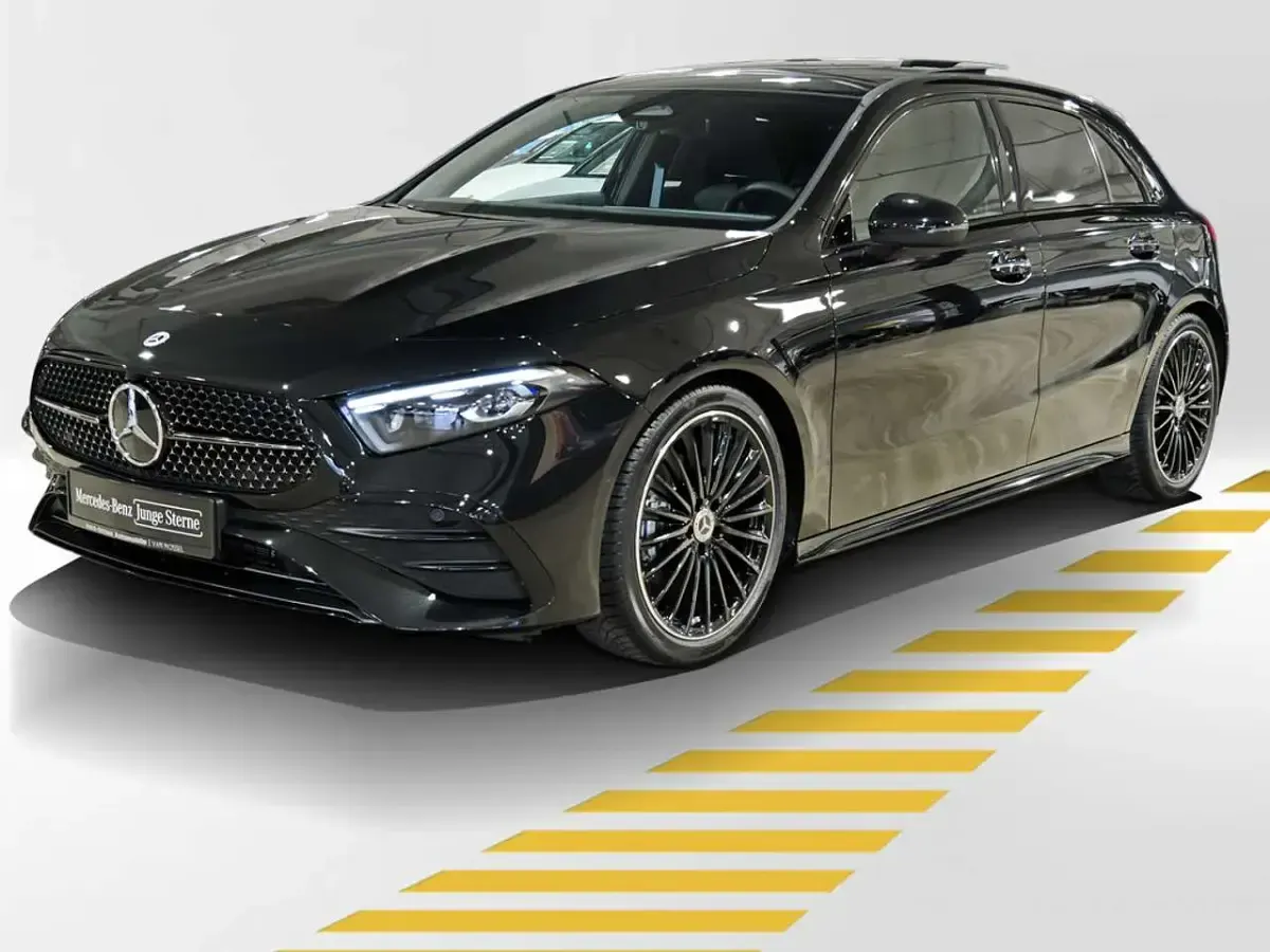 Neu Mercedes A180 AMG 136 PS (100 kW) 2025 Schwarz Limousine
