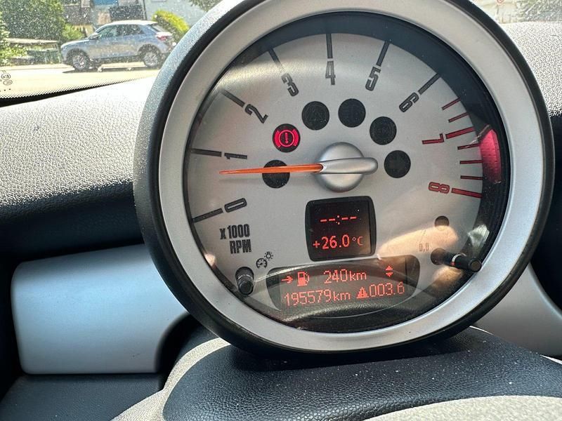 Rot Gebraucht 2009 Mini Cooper Kleinwagen | 2.200 € (Superpreis) - Bild 1/4