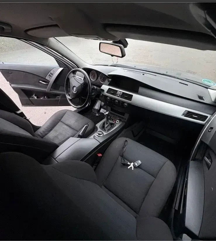 Gebraucht BMW 523 177 PS (130 kW) 2007 Schwarz Limousine