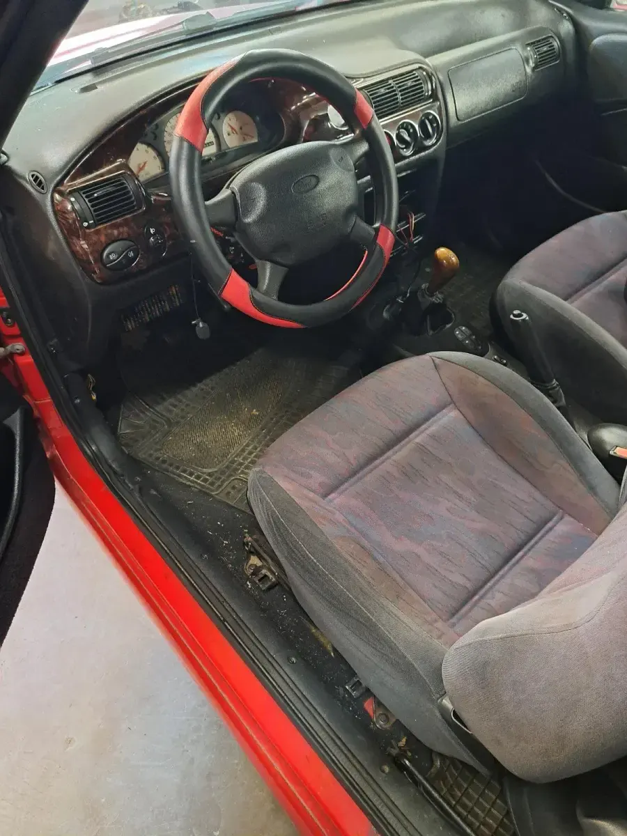 Gebraucht Ford Escort Cabriolet 90 PS (66 kW) 1996 Cabrio