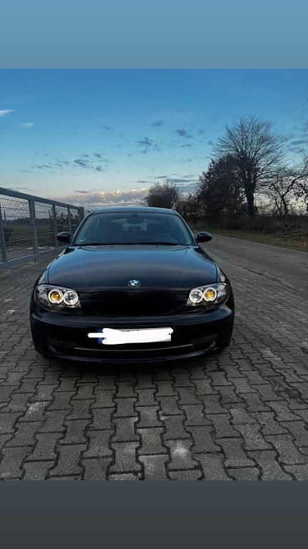 Gebraucht BMW 116 Performance 116 PS (85 kW) 2008 Schwarz Kleinwagen